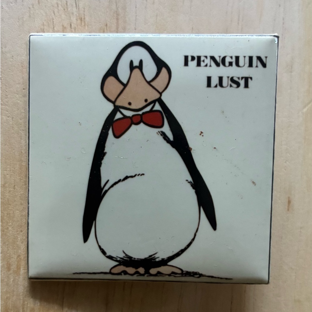 Penguin Lust, Opus, Bloom County, Vintage Pin Button 1987 - RARE